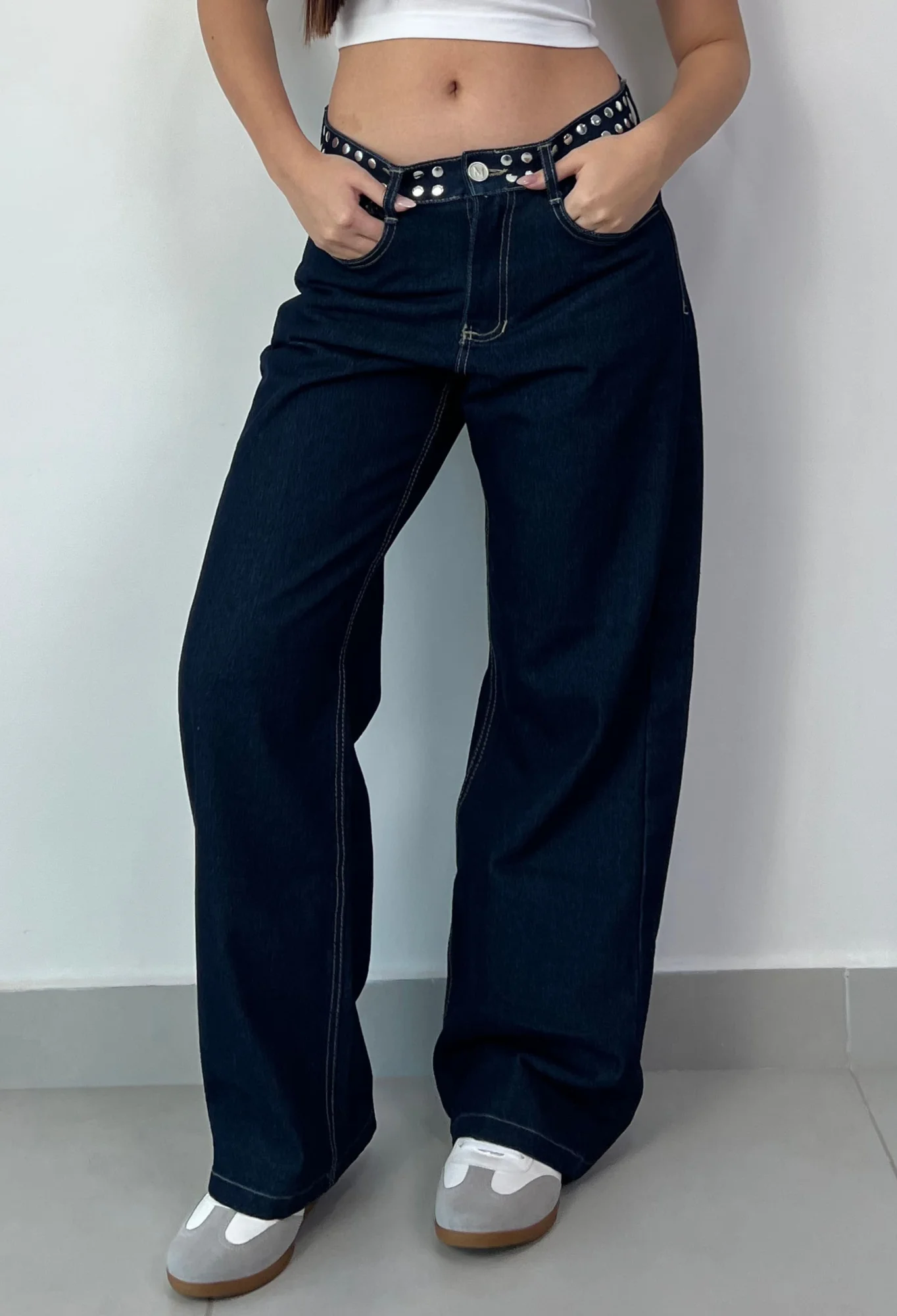 MIL727 - PANTALON RIGIDO STRASS WIDE ESTRELLA