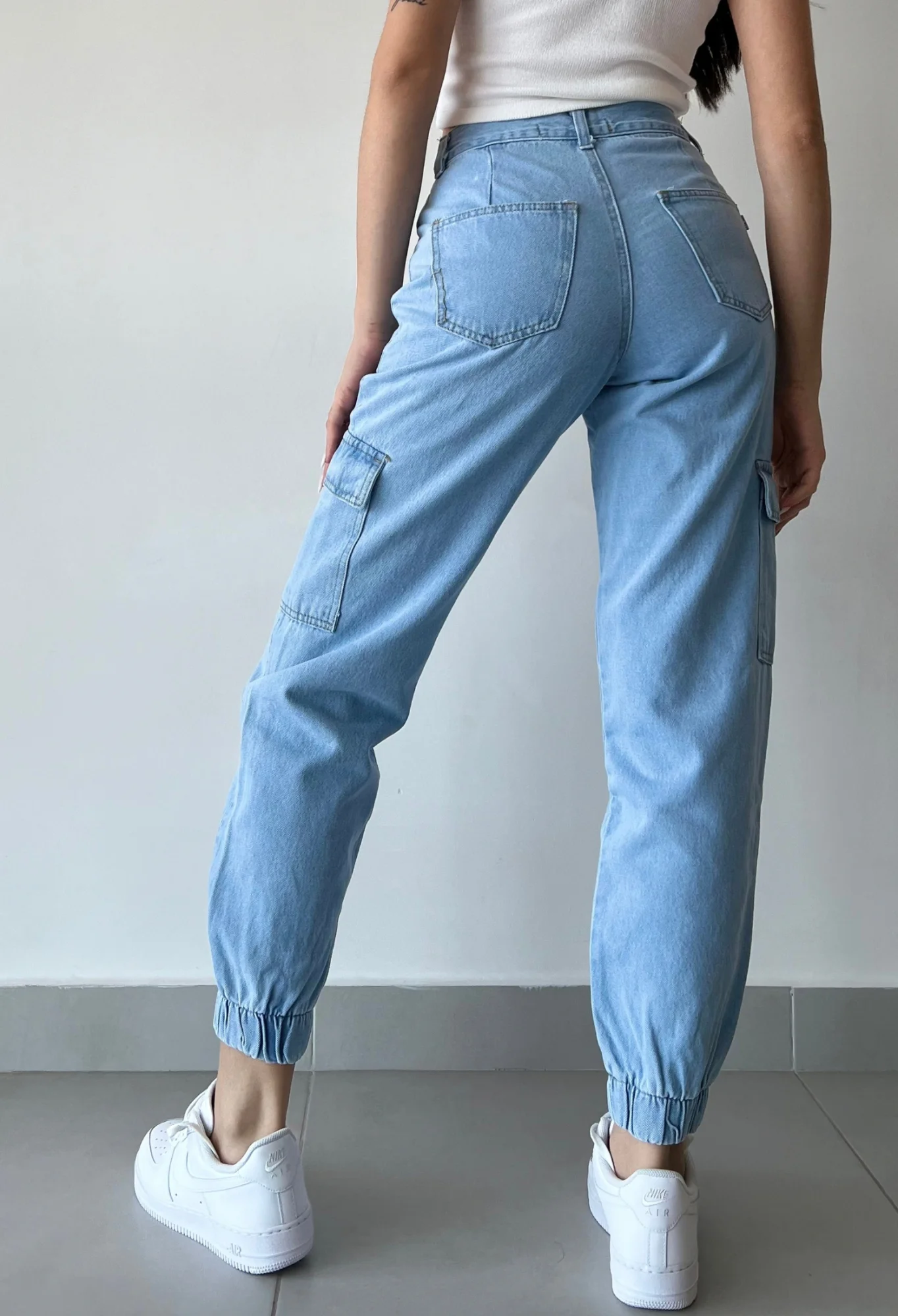 MIL486 - PANTALON RIGIDO CARGO JOGGER — vista 3