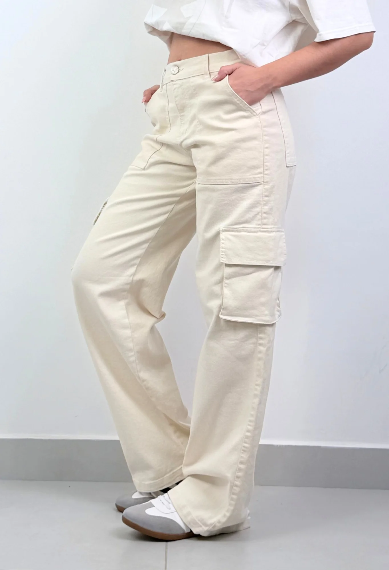 MIL523 - PANTALON WIDE CARGO ELASTIZADO — vista 3