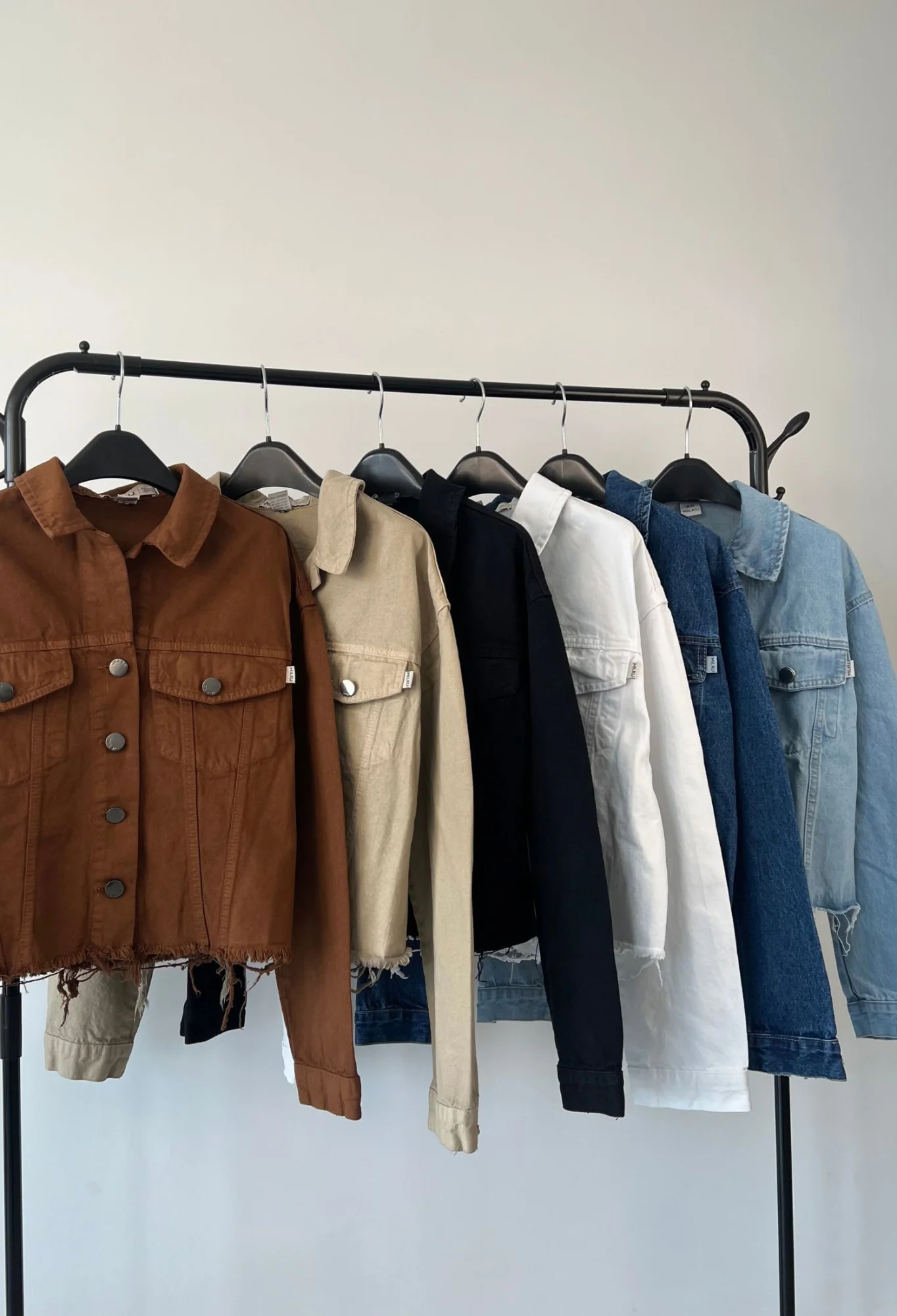 MIL707 - CAMPERA RIGIDO OVERSIZE — vista 4
