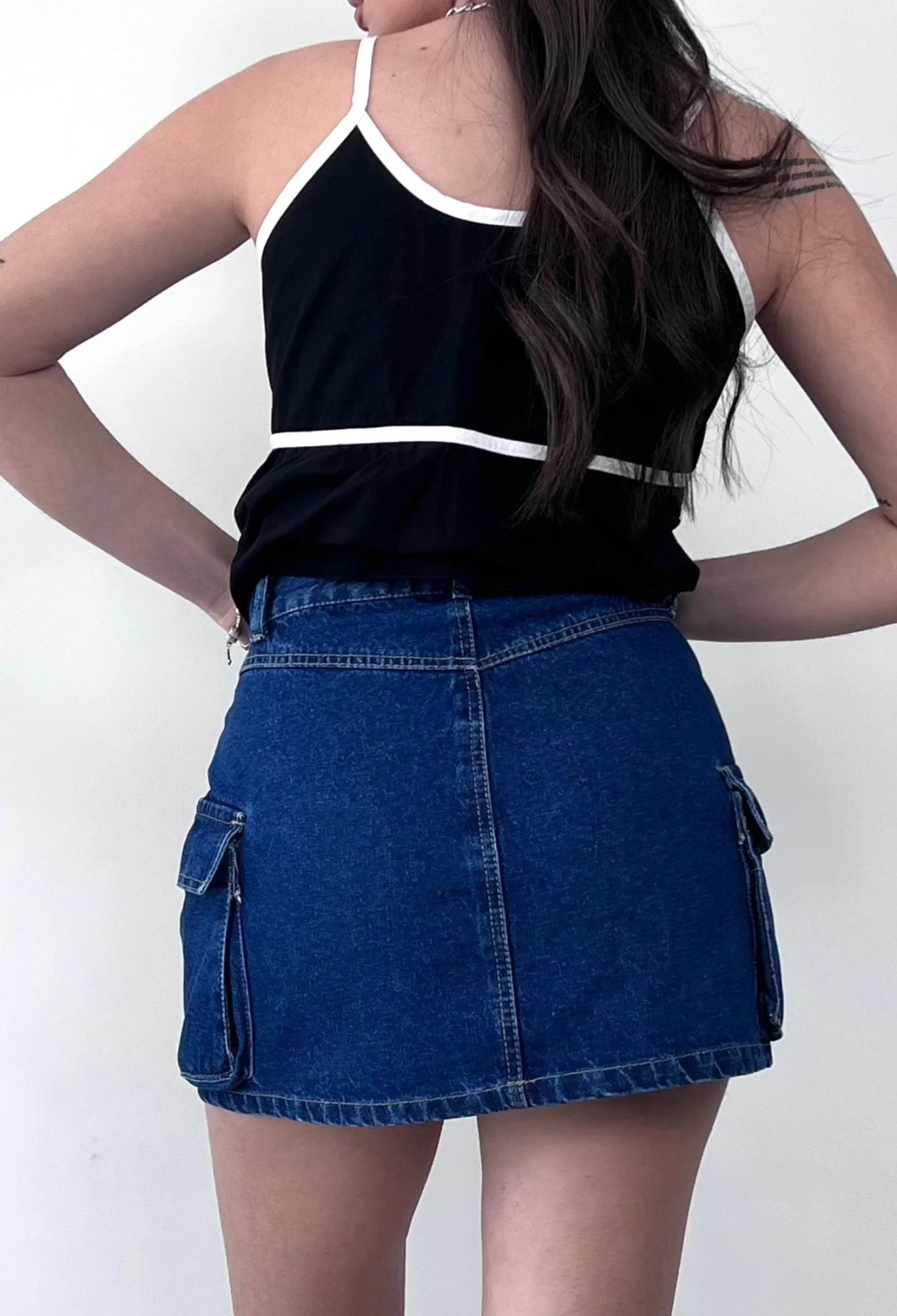 MIL713 - POLLERA MINI CARGO RIGIDO — vista 6